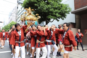 町内渡御　平河町一丁目町会